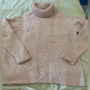 Woman’s junior Xl St. John’s Bay pink sweater (AT25)